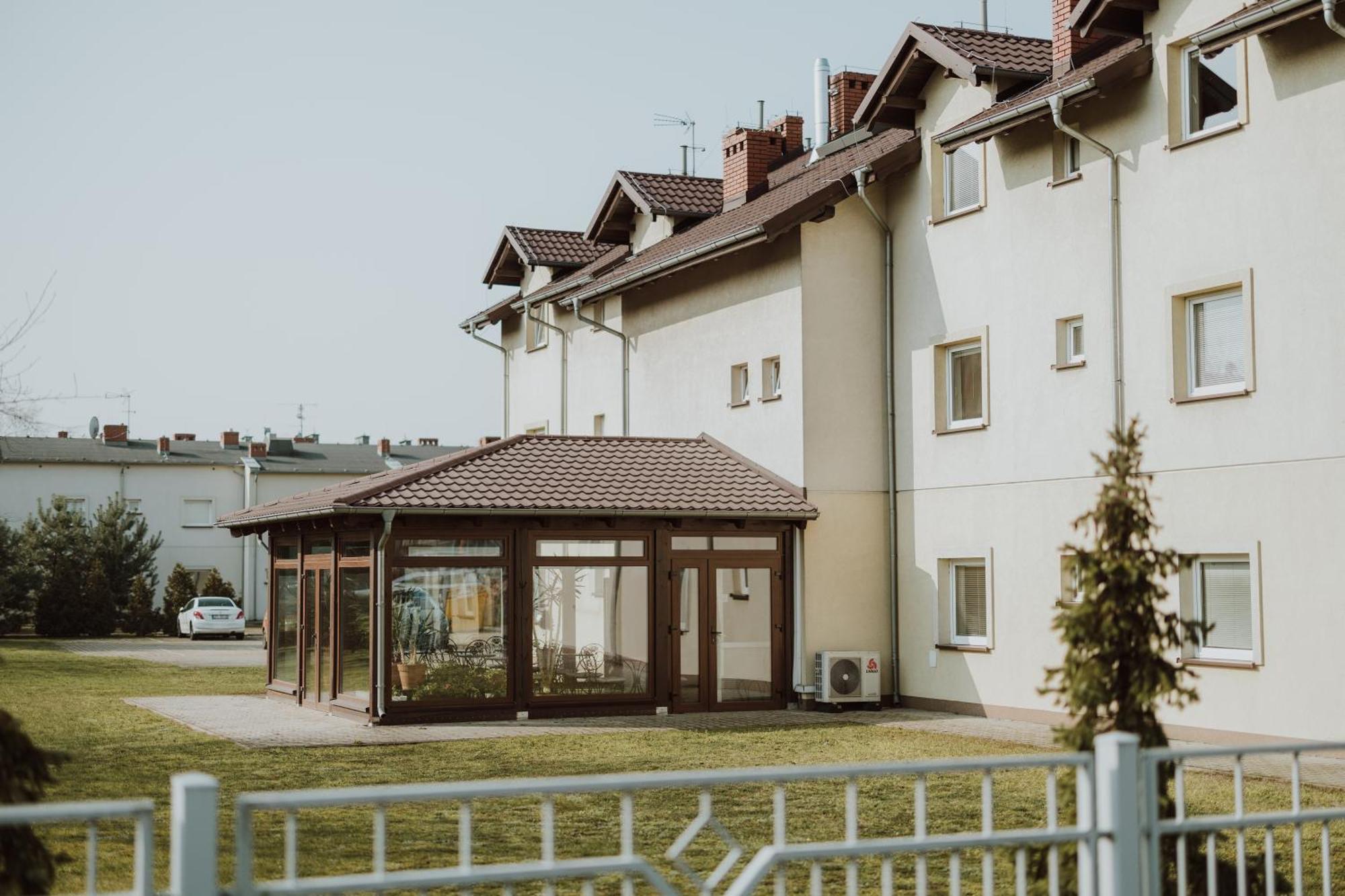 Leo Hostel Poznań Eksteriør bilde